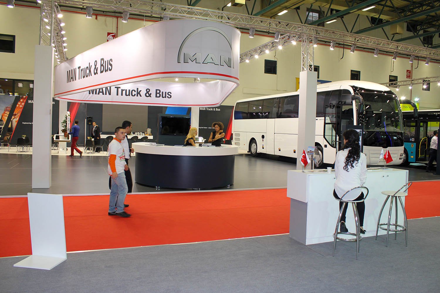 Holding-Pavillon rund um MAN — IAA